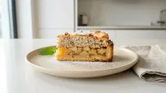 Domácí jablečný koláč na plech s ořechovou peřinkou – šťavnatý i druhý den